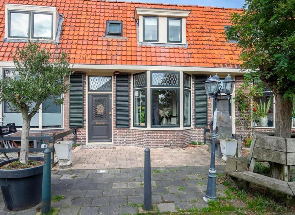 Een Heerlijke Woning Op Loopafstand Van Centrum! 陆瓦尔登 外观 照片